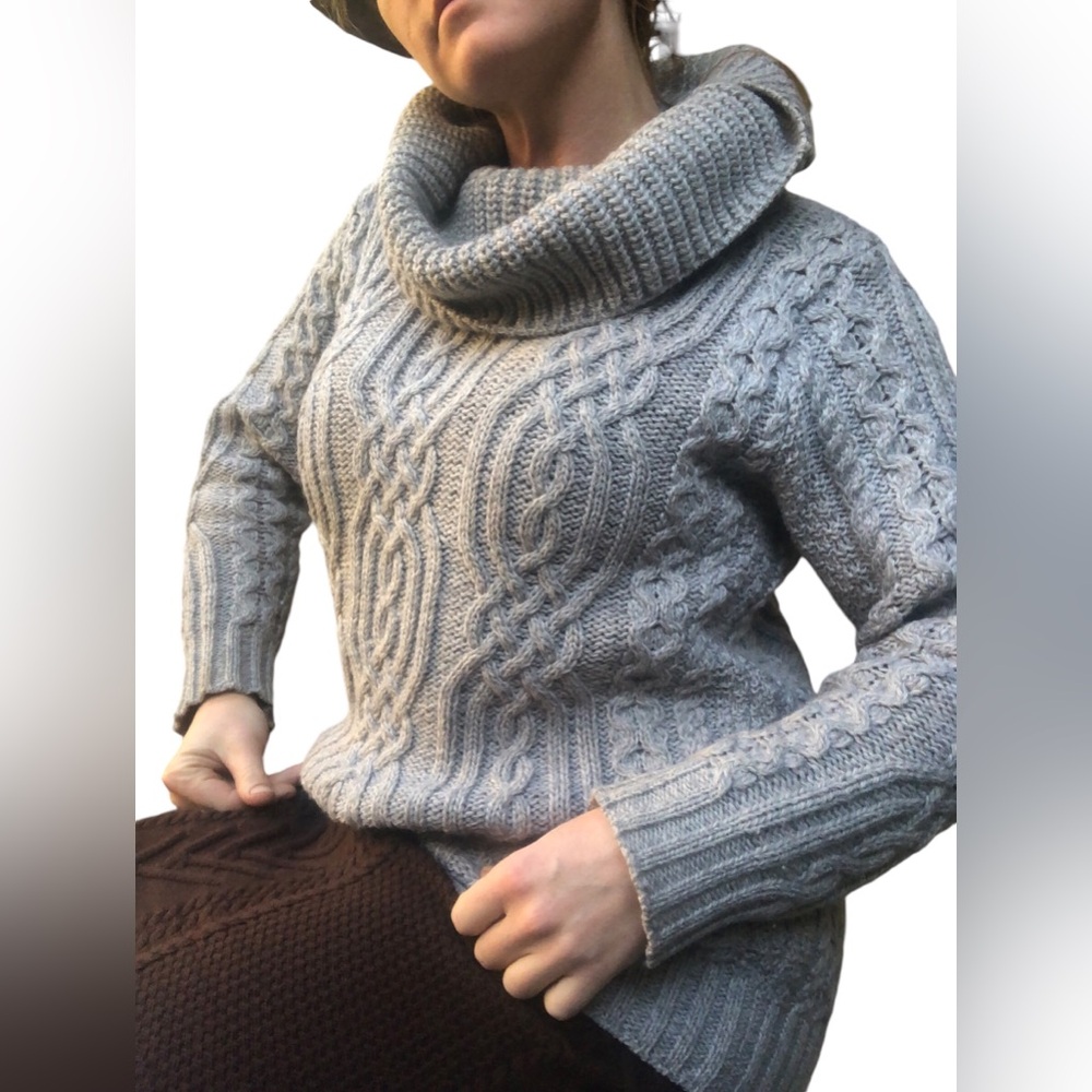 Irish Wool Cable Knit cowl sweater medium to large